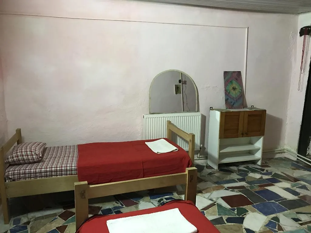 Art Hostel Tbilisi 0*,  Geórgia